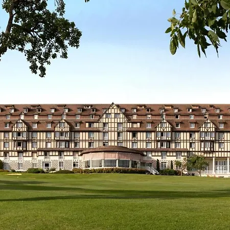 Barriere L'hotel Du Golf Ξενοδοχείο 4*